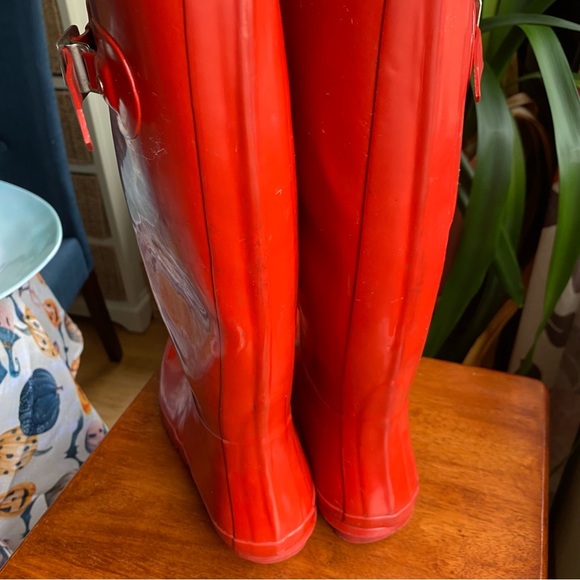Hunter Tall Red Rain Boots with buckles - Picture 7 of 10